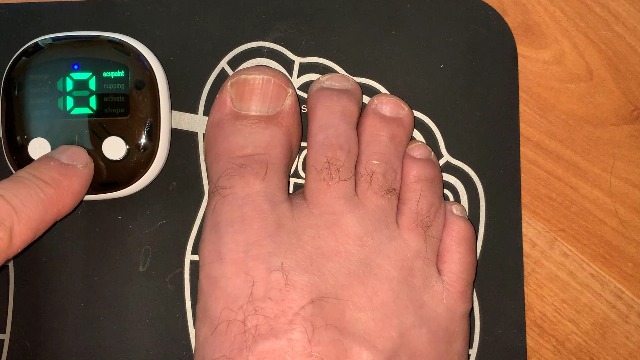 EMS FOOT MASSAGER フットマッサージャー Watch Demonstration and Review of the EMS Foot Massager Mat on